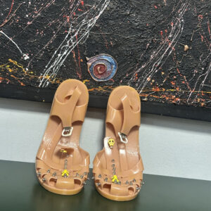 Trevincas con detalles amarillo