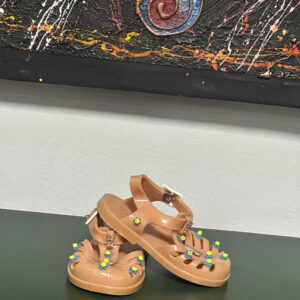 Trevincas con piedras azules y amarillas