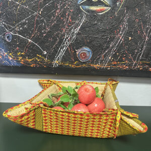 Frutero amarillo con rojo